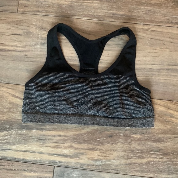 Girls Black Sports Bra - Picture 1 of 3